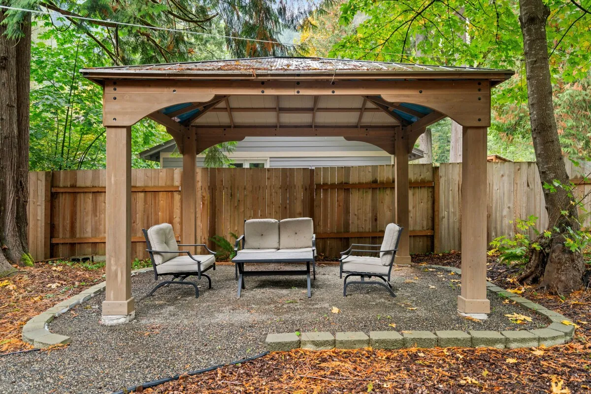 Alpine Cabin gazebo sitting area