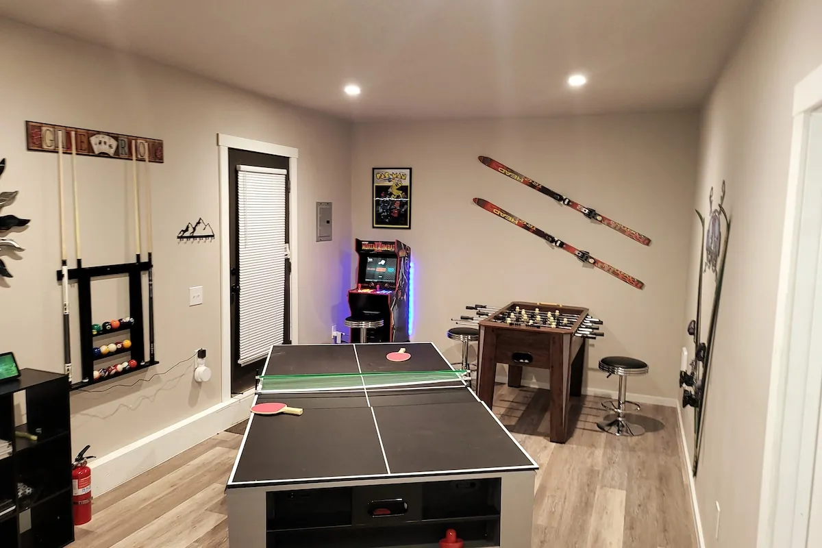 Alpine Cabin detached game room