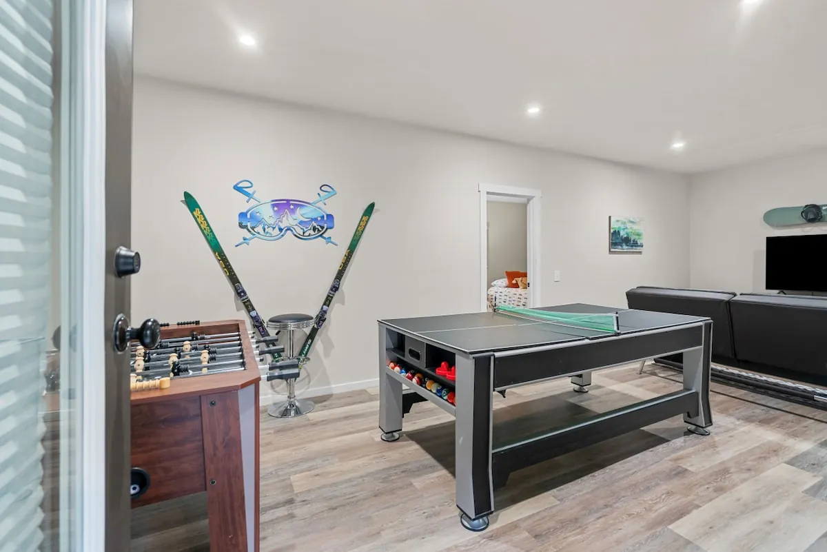 Alpine Cabin game room tables