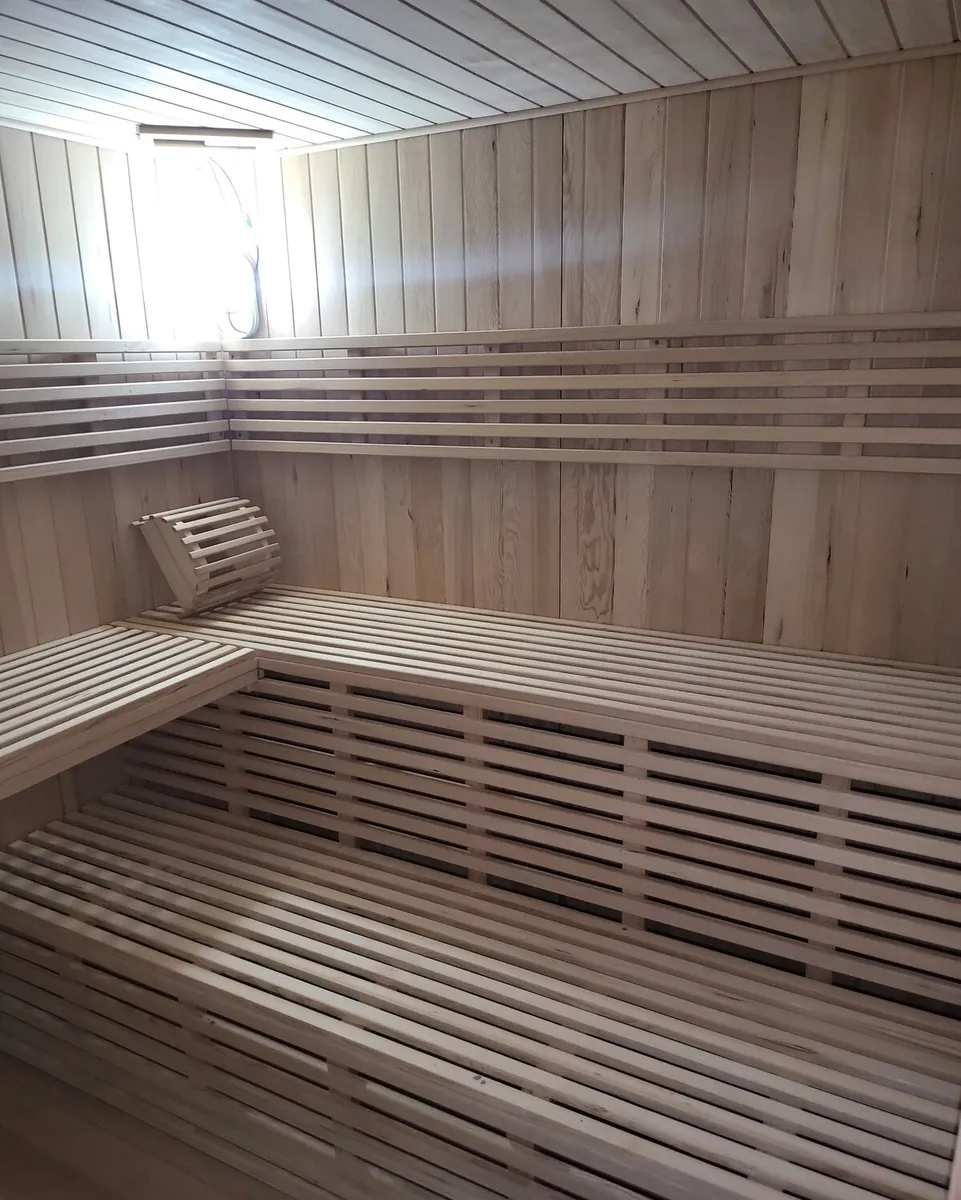 Lost Shelter Chalet six-person sauna