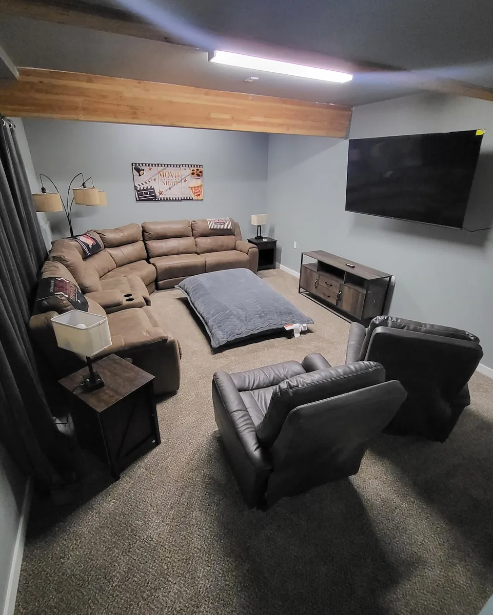 Lost Shelter Chalet second living room